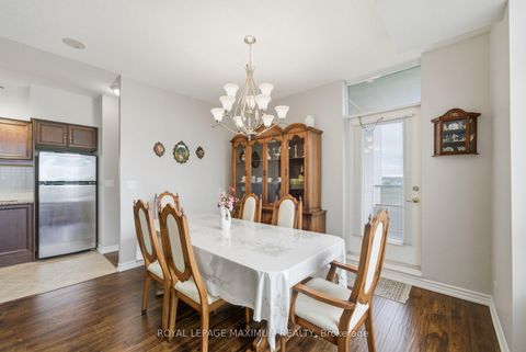 Photo 12 at 714 - 9225 Jane Street, Maple, Vaughan