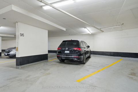 Photo 38 at 714 - 9225 Jane Street, Maple, Vaughan