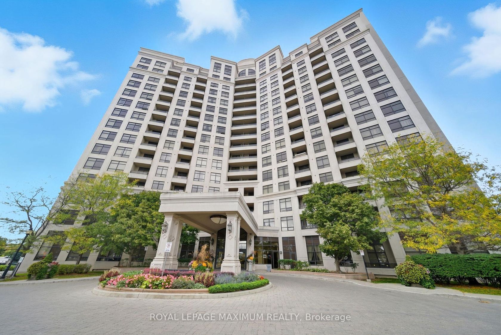 714 - 9225 Jane Street, Maple, Vaughan 