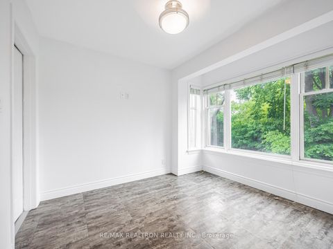 Photo 8 at 252 Ellis Avenue, Swansea, Toronto