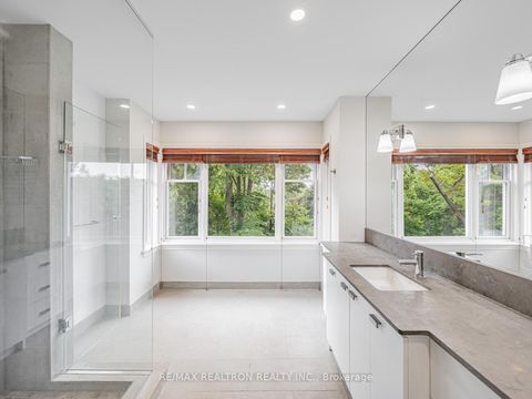 Photo 18 at 252 Ellis Avenue, Swansea, Toronto