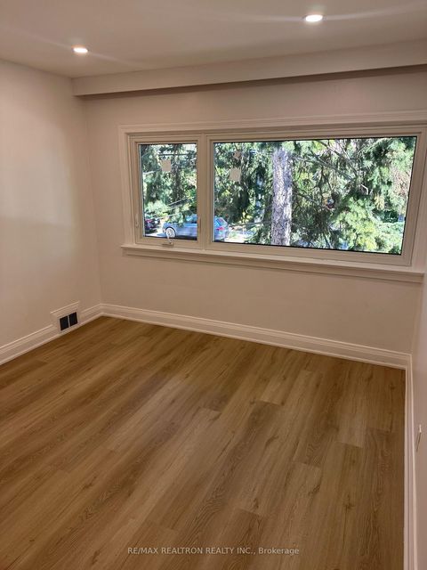 Photo 21 at 252 Ellis Avenue, Swansea, Toronto
