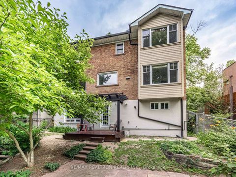 Photo 27 at 252 Ellis Avenue, Swansea, Toronto