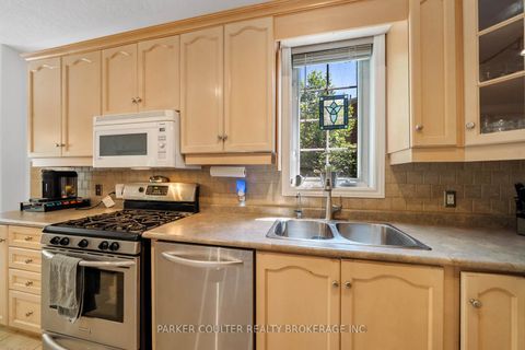 Photo 14 at 19 Mccarthy Court, Letitia Heights, Barrie Photo 14 at 19 Mccarthy Court, Letitia Heights, Barrie
