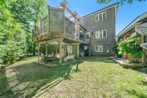 Photo 40 at 19 Mccarthy Court, Letitia Heights, Barrie