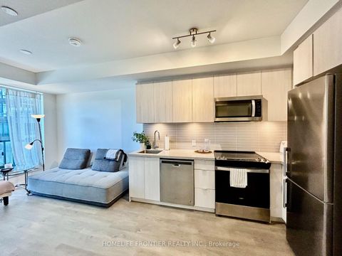 Photo 3 at 623E - 8868 Yonge Street, South Richvale, Richmond Hill