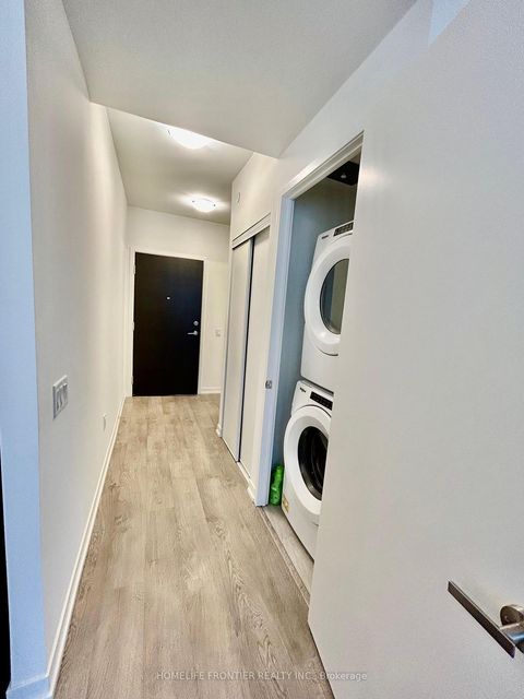 Photo 4 at 623E - 8868 Yonge Street, South Richvale, Richmond Hill