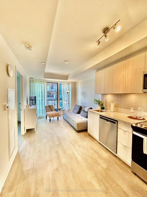 Photo 5 at 623E - 8868 Yonge Street, South Richvale, Richmond Hill