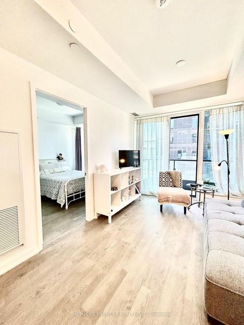 Photo 6 at 623E - 8868 Yonge Street, South Richvale, Richmond Hill