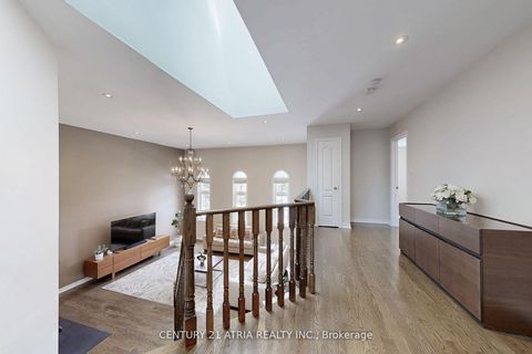 Photo 14 at 24 Gannett Drive, Jefferson, Richmond Hill