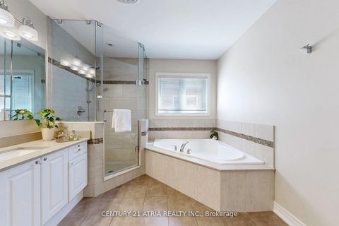 Photo 17 at 24 Gannett Drive, Jefferson, Richmond Hill