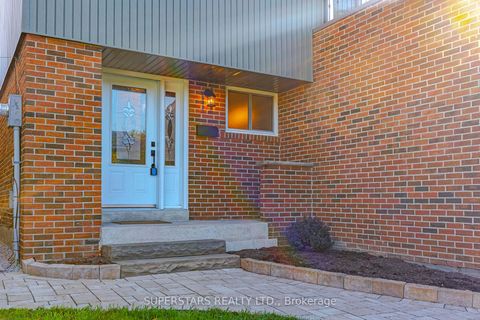 Photo 2 at 193 Carolbreen Square, Agincourt North, Toronto