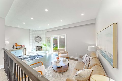 Photo 9 at 193 Carolbreen Square, Agincourt North, Toronto
