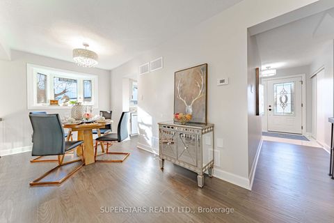 Photo 12 at 193 Carolbreen Square, Agincourt North, Toronto