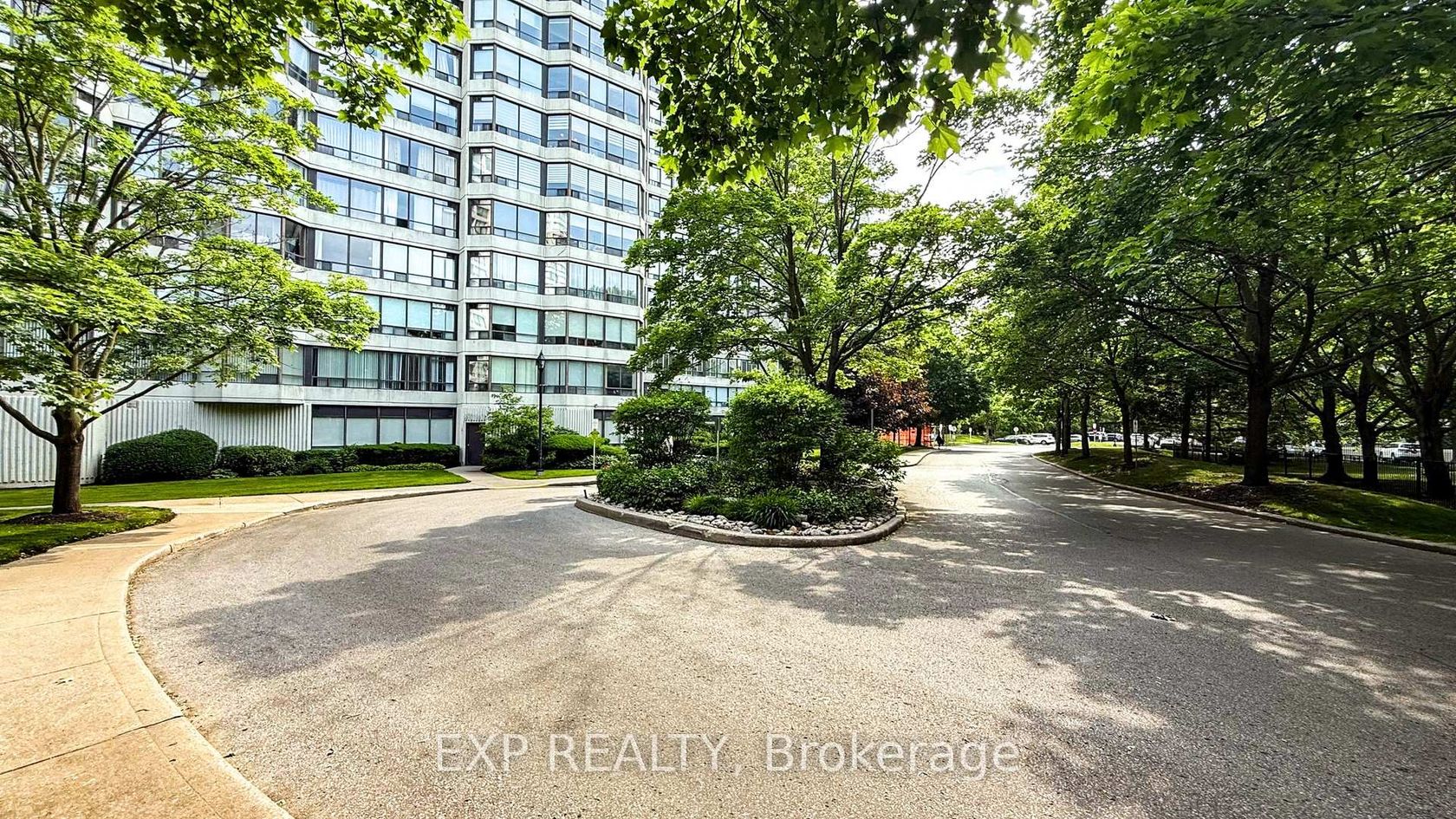 Photo 1 at 1411 - 1121 Steeles Avenue W, Branson, Toronto Photo 1 at 1411 - 1121 Steeles Avenue W, Branson, Toronto