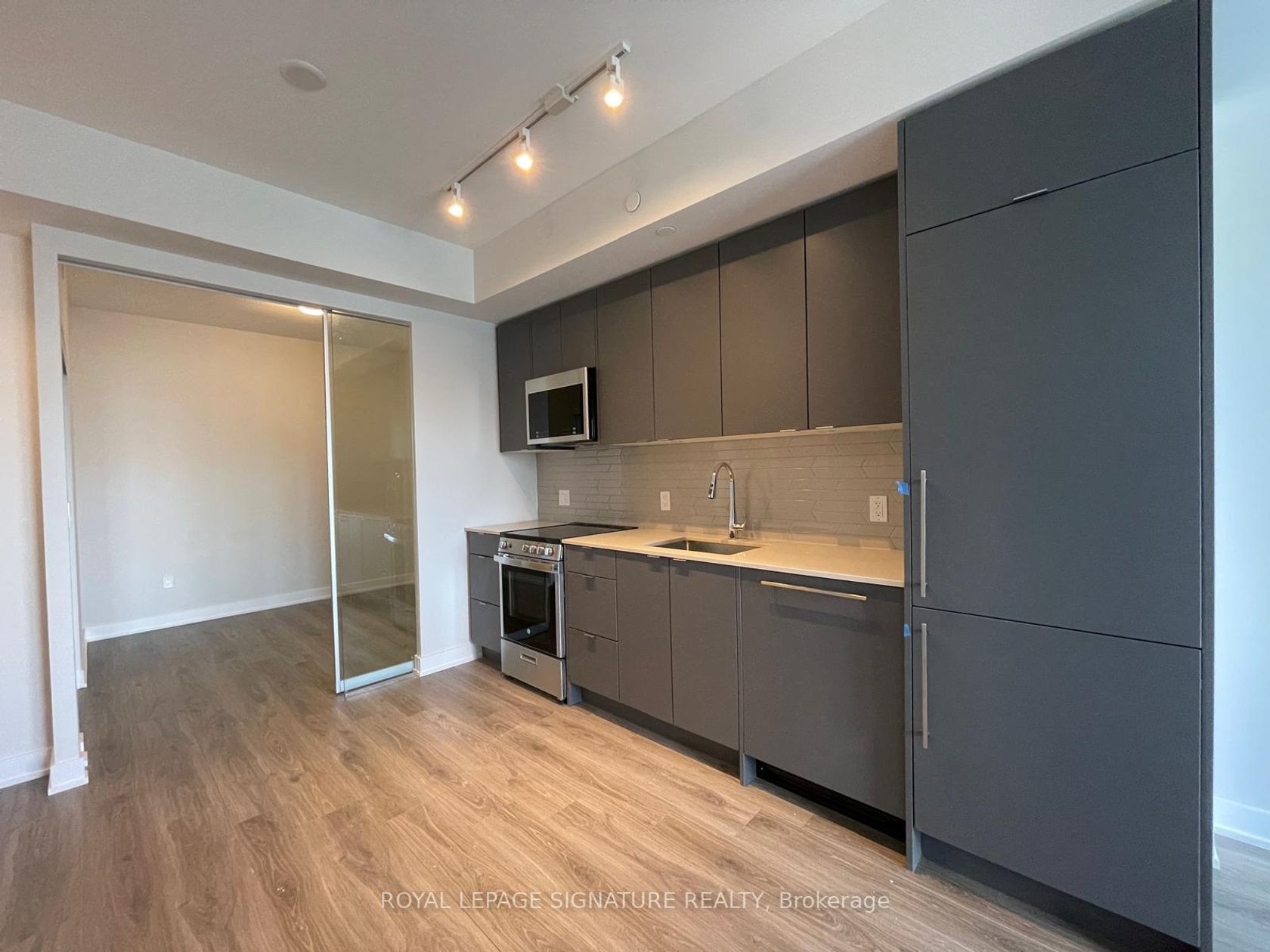 1803 - 4130 Parkside Village Drive, Creditview, Mississauga 