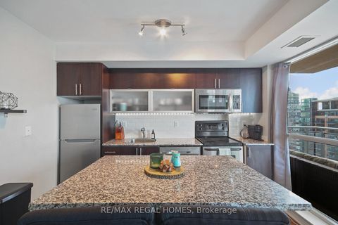 Photo 3 at 1512 - 80 Western Battery Road, Niagara, Toronto
