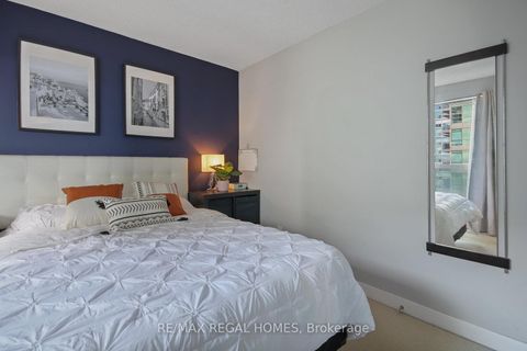 Photo 8 at 1512 - 80 Western Battery Road, Niagara, Toronto