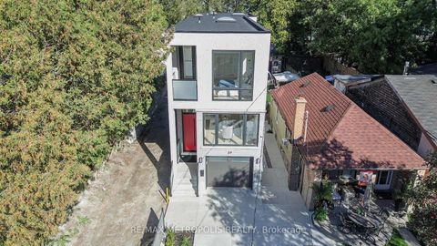 Photo 1 at 39 Kenworthy Avenue, Oakridge, Toronto