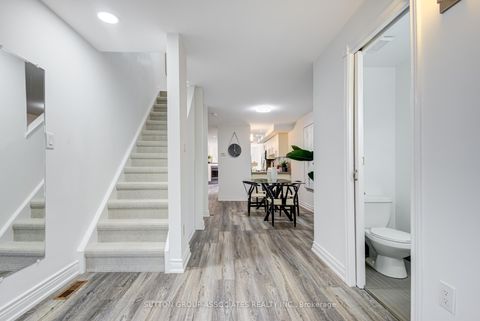 Photo 4 at 832 Manning Avenue, Annex, Toronto
