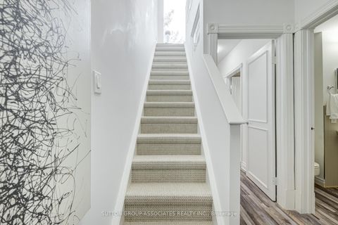 Photo 29 at 832 Manning Avenue, Annex, Toronto