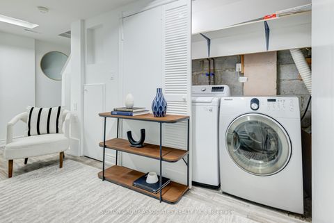 Photo 40 at 832 Manning Avenue, Annex, Toronto