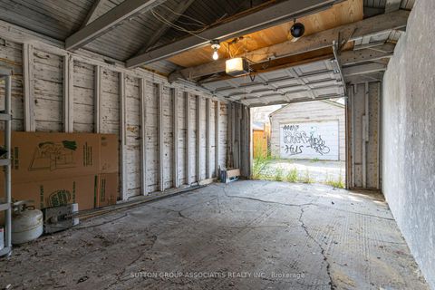 Photo 47 at 832 Manning Avenue, Annex, Toronto