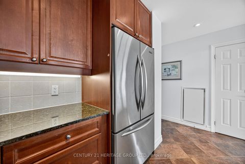 Photo 9 at 1008 - 6 Toronto Street, Lakeshore, Barrie