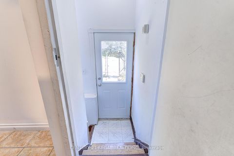 Photo 13 at 39 Butterworth Avenue, Oakridge, Toronto