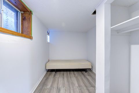 Photo 18 at 39 Butterworth Avenue, Oakridge, Toronto