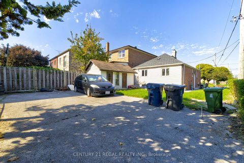 Photo 25 at 39 Butterworth Avenue, Oakridge, Toronto