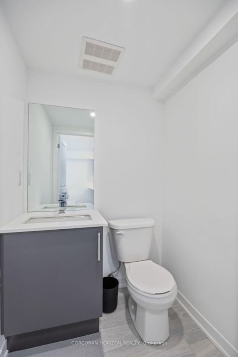 Photo 13 at 2 - 8 Marquette Avenue, Lawrence, Toronto