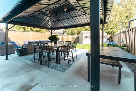 Photo 28 at 70 Wheatsheaf Crescent, Black Creek, Toronto