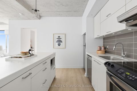 Photo 7 at 828 - 55 Stewart Street, Waterfront Communities C1, Toronto