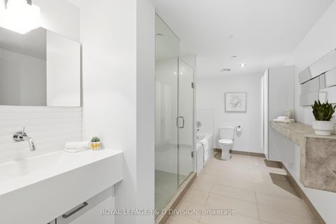 Photo 13 at 828 - 55 Stewart Street, Waterfront Communities C1, Toronto
