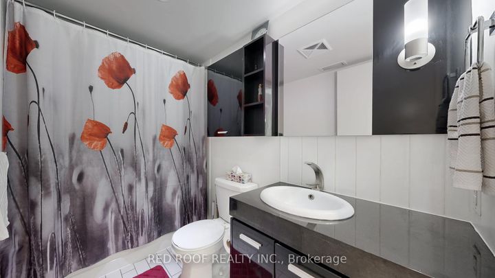 Photo 12 at 711 - 33 Singer Court, Bayview Village, Toronto