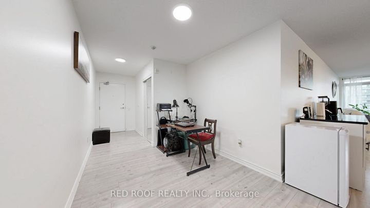 Photo 15 at 711 - 33 Singer Court, Bayview Village, Toronto