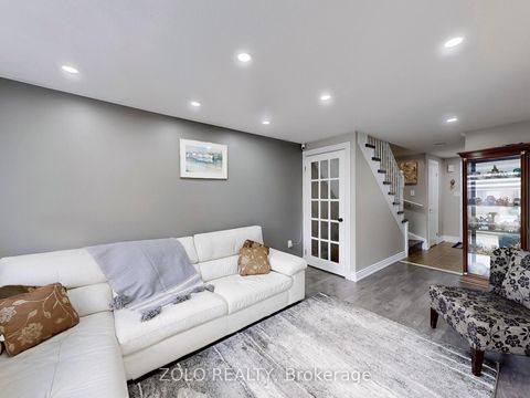 Photo 6 at 69 Lion's Gate Boulevard, Little Lake, Barrie