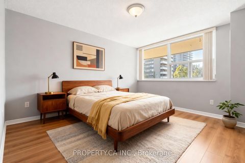 Photo 5 at 208 - 55 Huntingdale Boulevard, L'Amoreaux, Toronto