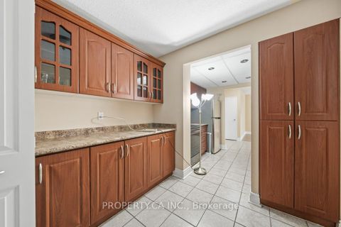Photo 13 at 208 - 55 Huntingdale Boulevard, L'Amoreaux, Toronto