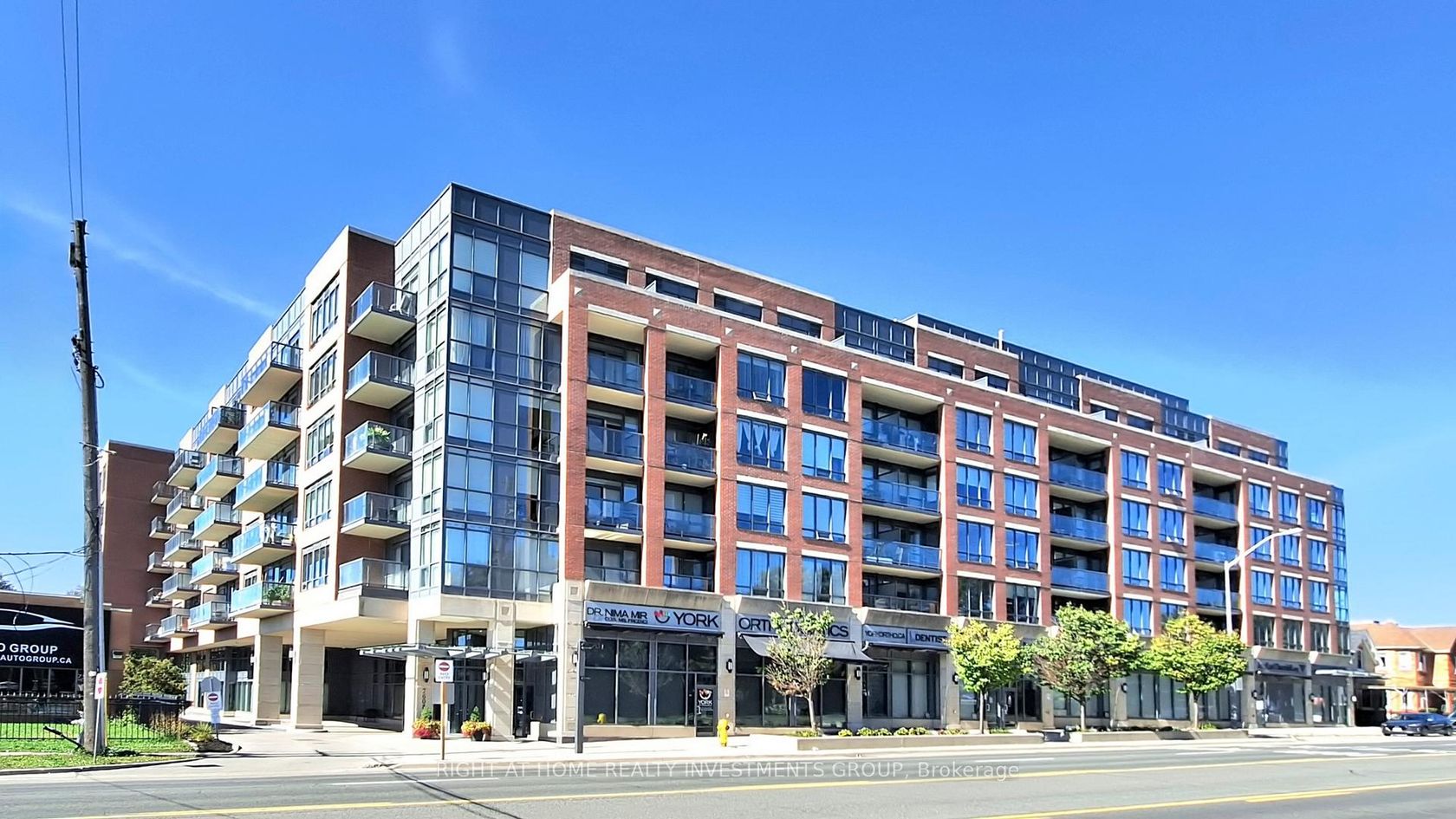 430 - 7608 Yonge Street, Yorkhill, Vaughan by Loree Meneguzzi Real Estate 430 - 7608 Yonge Street, Yorkhill, Vaughan