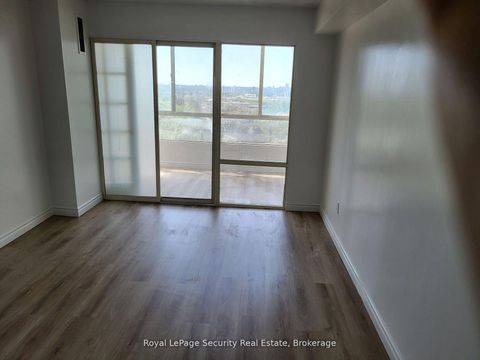 Photo 3 at 605 - 2470 Eglinton Avenue W, Greenbrook, Toronto