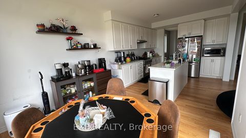Photo 2 at 17 Abbey Crescent, Rural Barrie Southeast, Barrie