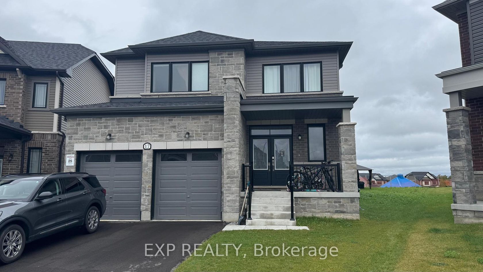 17 Abbey Crescent, Rural Barrie Southeast, Barrie photo number 2