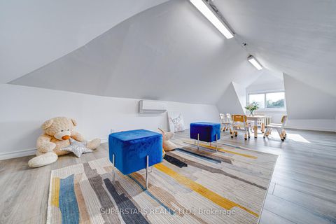 Photo 14 at 179 Oakwood Avenue, Oakwood Village, Toronto