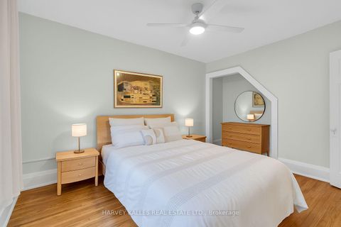 Photo 15 at 89 Lawrence Avenue W, Lawrence Park South, Toronto