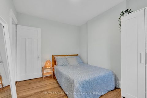 Photo 21 at 89 Lawrence Avenue W, Lawrence Park South, Toronto