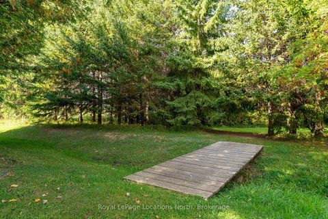 Photo 12 at 14 Sydenham Trail W, Rural Clearview, Clearview