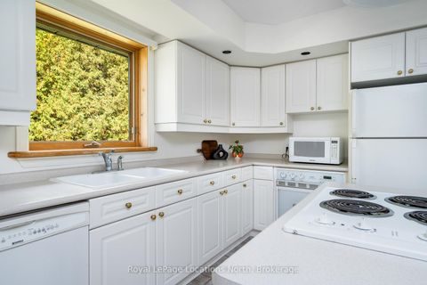 Photo 16 at 14 Sydenham Trail W, Rural Clearview, Clearview