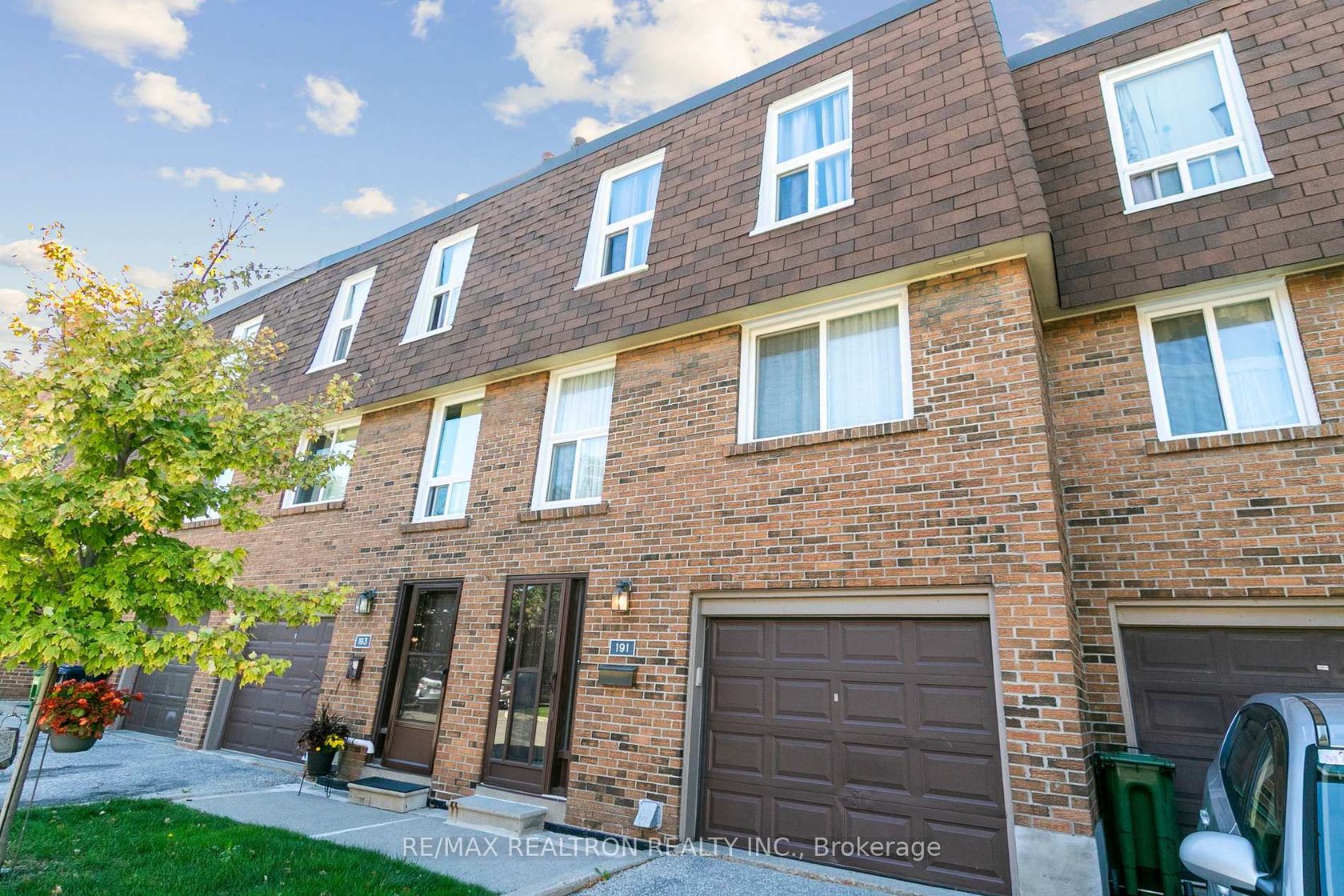 59 - 191 Huntingdale Boulevard, L'Amoreaux, Toronto by Alessia Polo 59 - 191 Huntingdale Boulevard, L'Amoreaux, Toronto